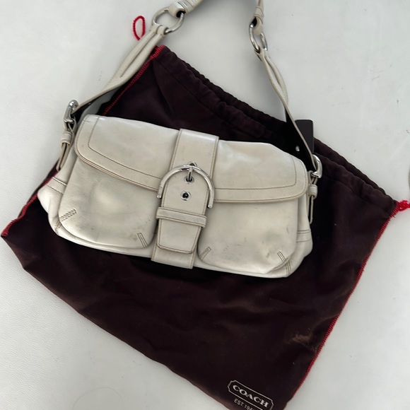 Coach Handbags - Coach leather shoulder bag
